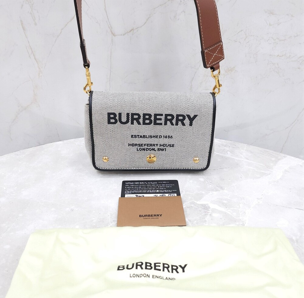 [럭스유] 버버리 호스페리 크로스백 8041833