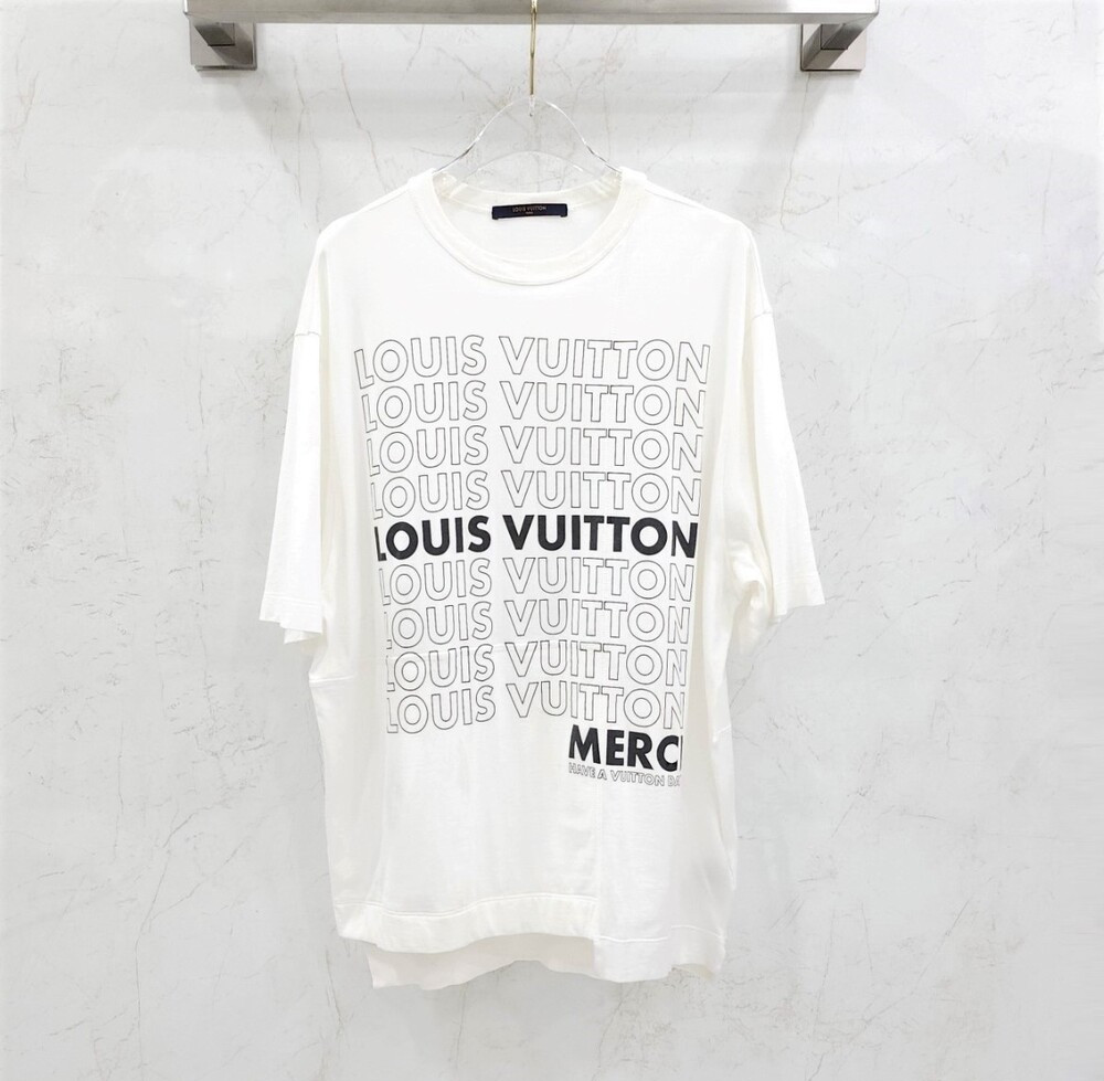 [럭스유] XS / 루이비통 화이트 멀티로고 반팔 티셔츠