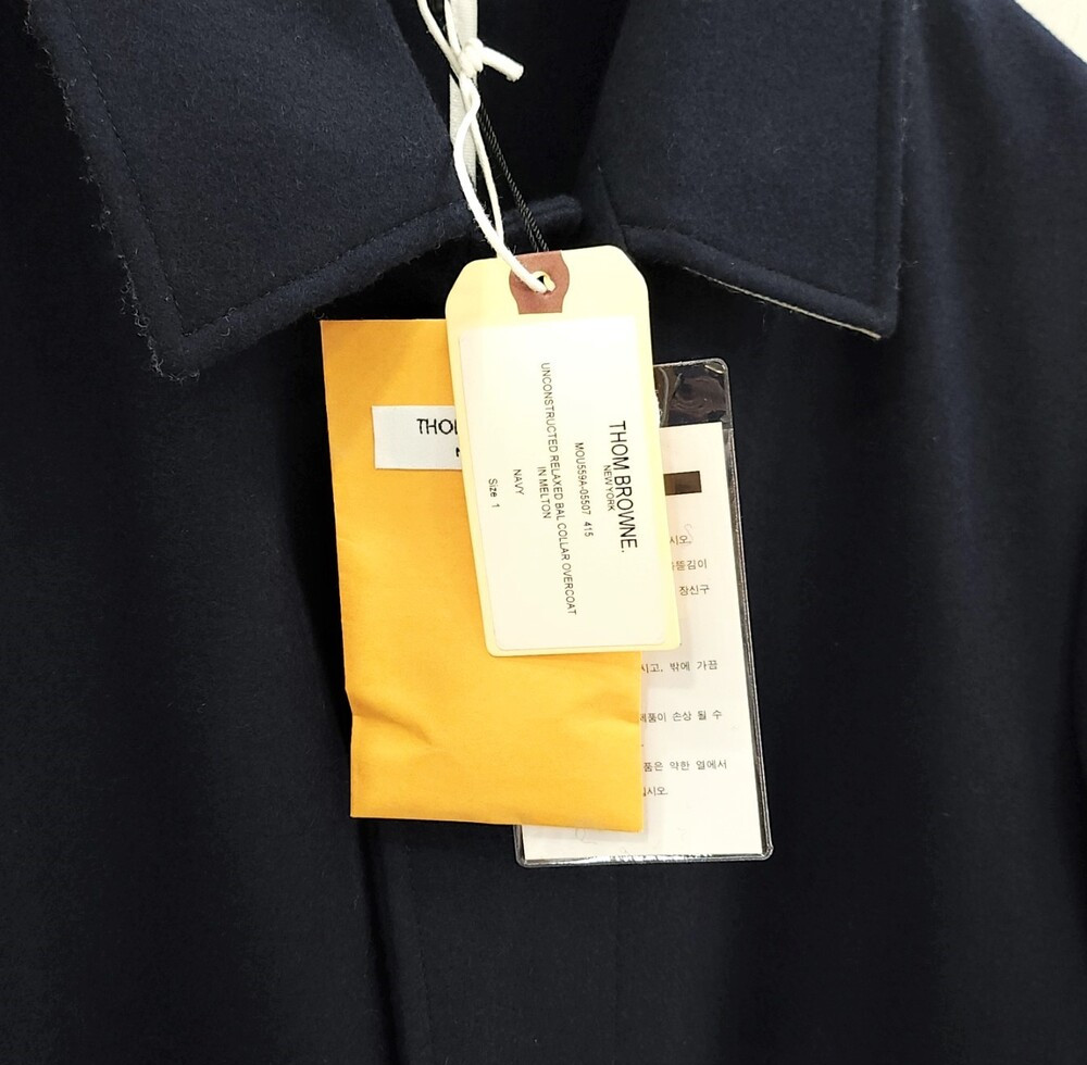 [럭스유] (새상품) 1 / 톰브라운 싱글 브레스티드 삼선 울 코트 MOU559A