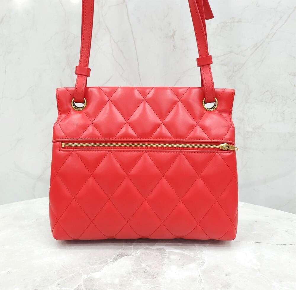 [럭스유] 발렌시아가 B 퀄팅 미디움 레더 숄더백