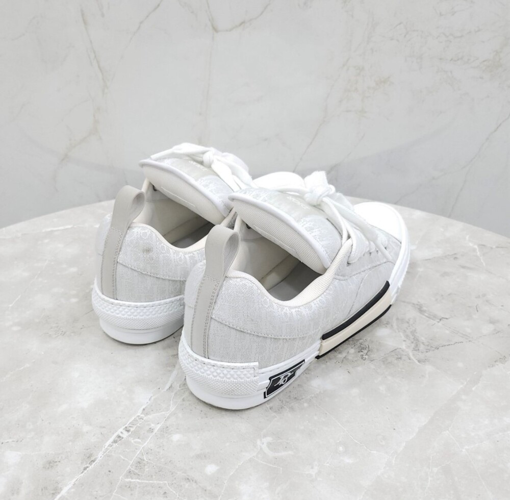 [럭스유] 41 / 디올 오블리크 스케이터 B23 스니커즈