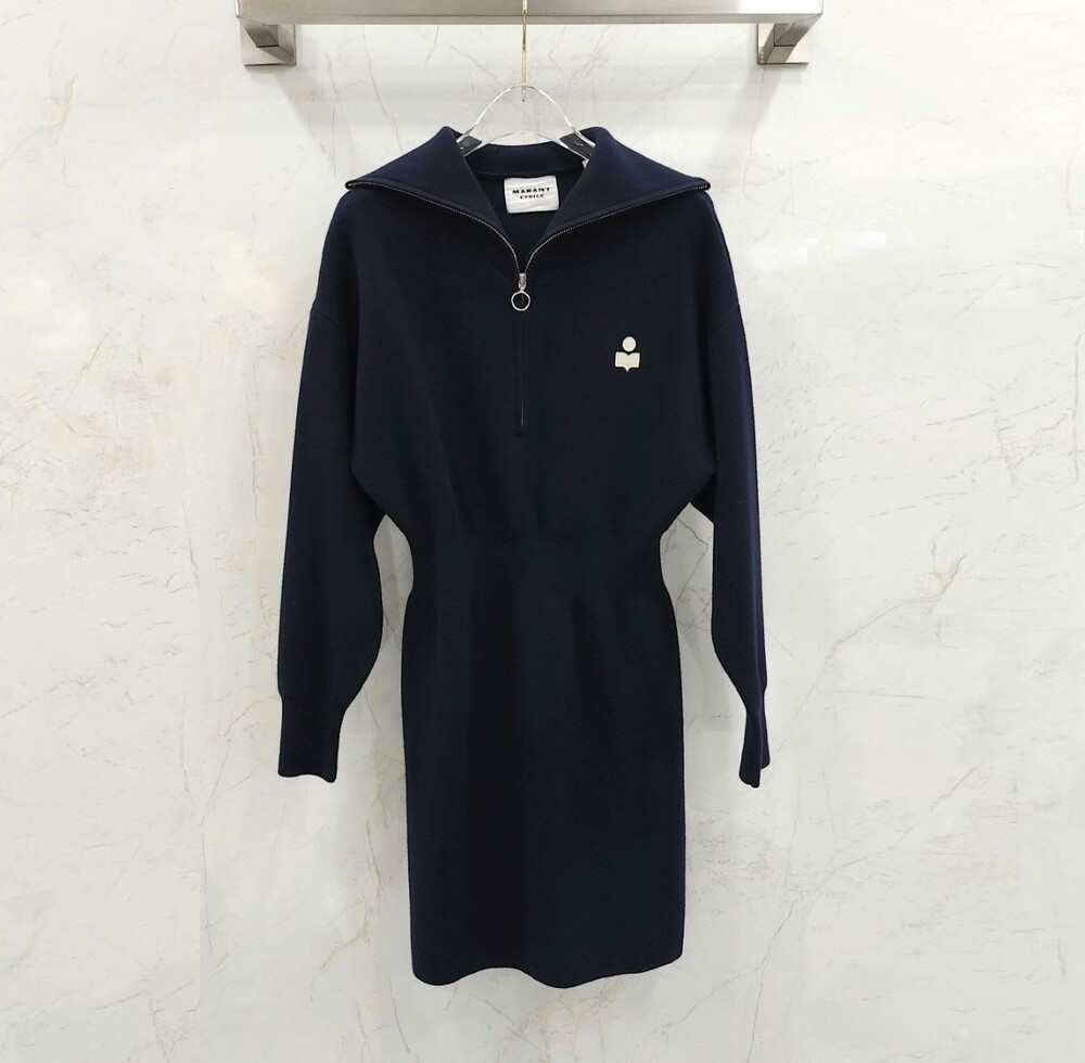 [럭스유] 36 / 이자벨마랑 로고자수 니트 원피스