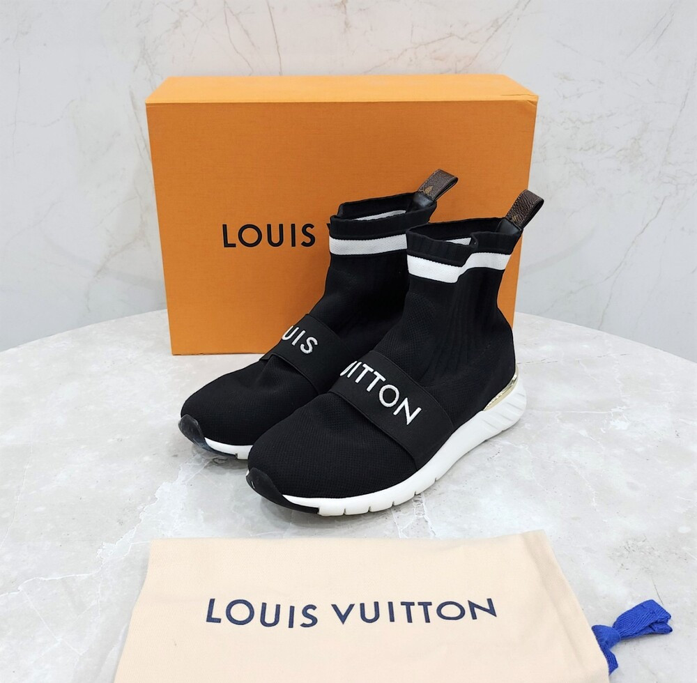 [럭스유] 35.5 / 루이비통 블랙 밴딩 로고 애프터게임 삭스 스니커즈