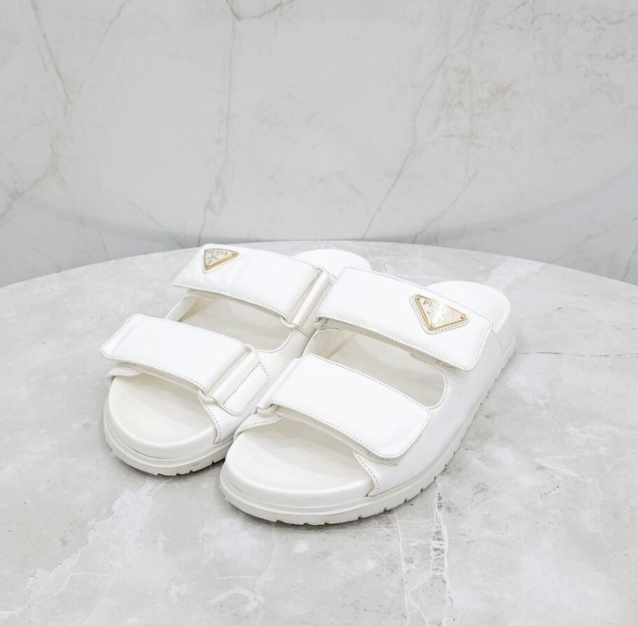 [럭스유] 36.5 / 프라다 나파가죽 슬라이드 1XX755