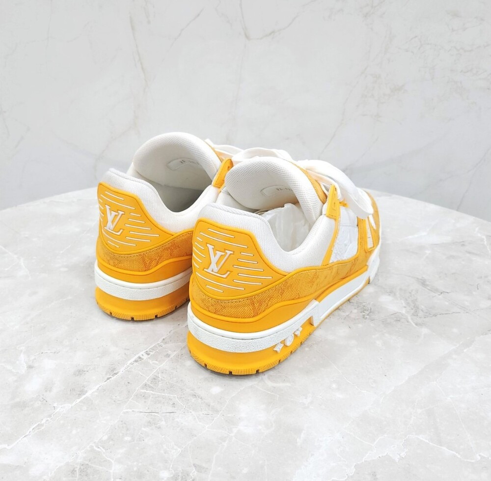 [럭스유] 9 / 루이비통 LV 트레이너 스니커즈 옐로우