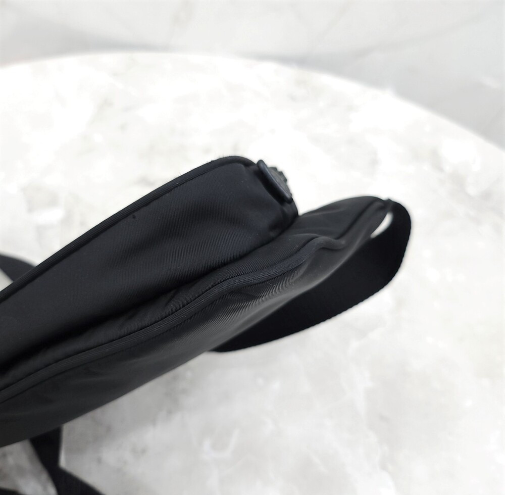 [럭스유] 프라다 리나일론 사피아노 가죽 숄더백 2VH128