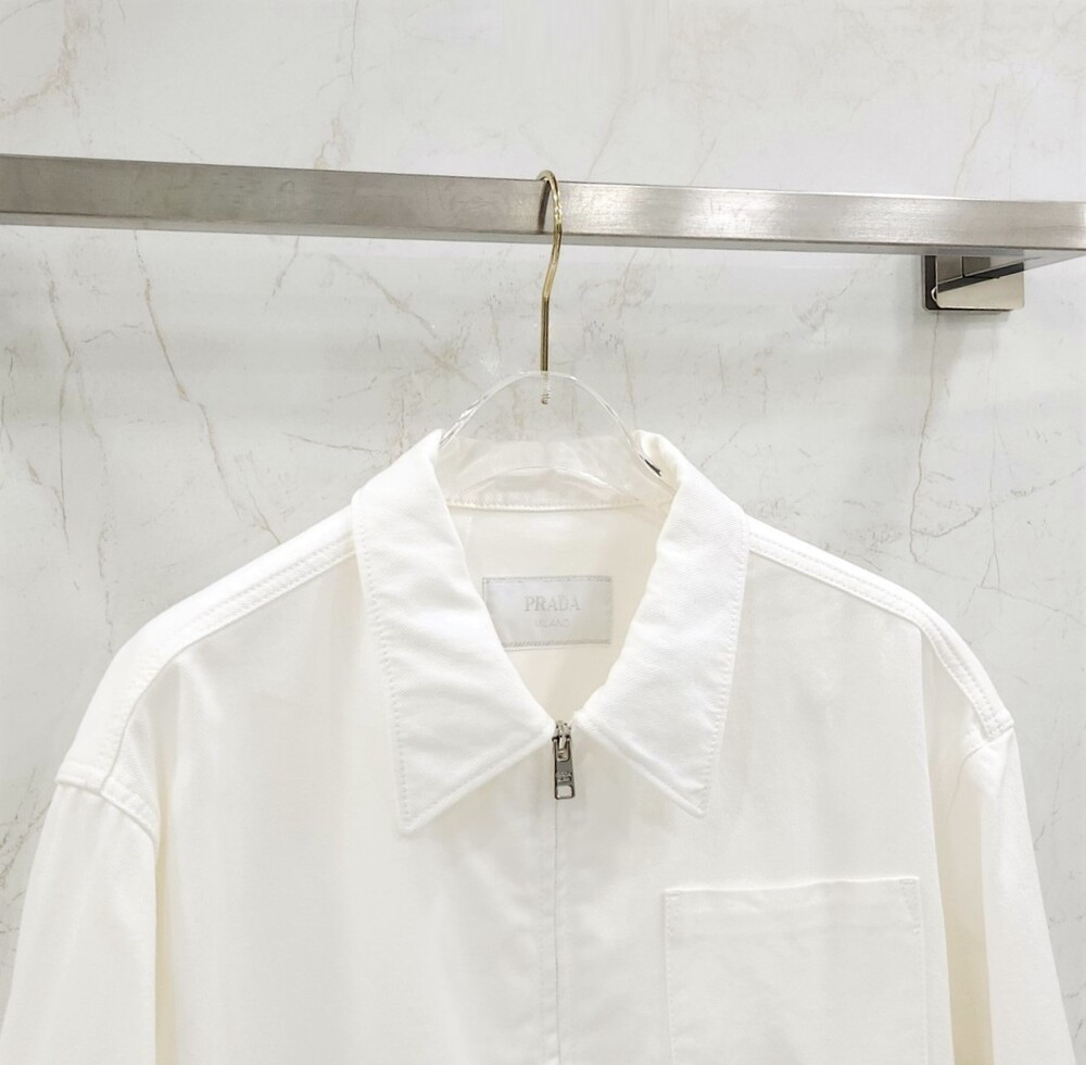 [럭스유] M / 프라다 화이트 백로고 데님 집업 자켓