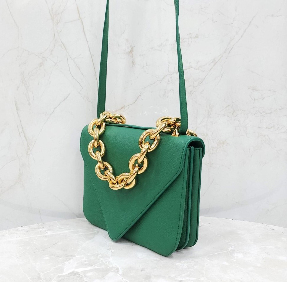 [럭스유] 보테가베네타 엔벨로프 볼드 체인 마운트 숄더백 그린