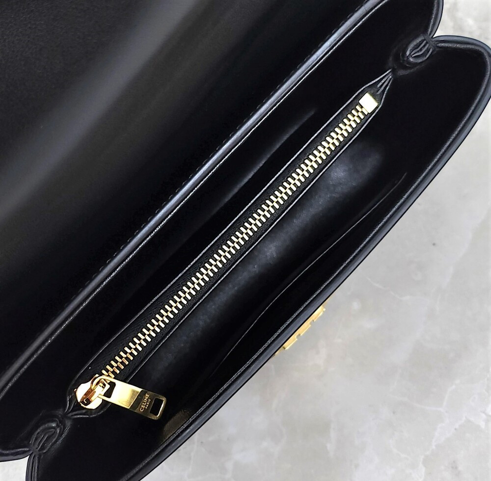 [럭스유] 셀린느 틴 나노 트리오페 에나멜 토트 숄더백 118113FYJ.38NO