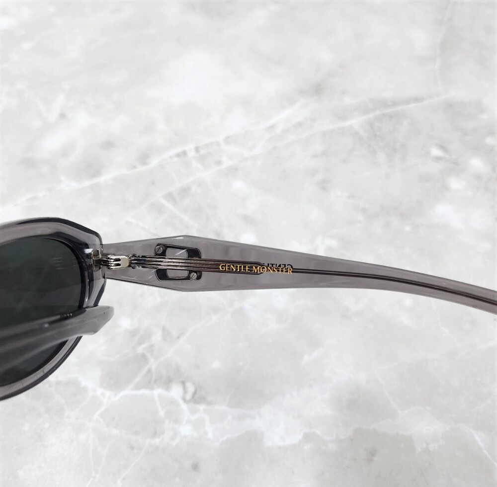 [럭스유] 젠틀몬스터 뱀프 GC12 선글라스 그레이 GQHYEV73KXYT