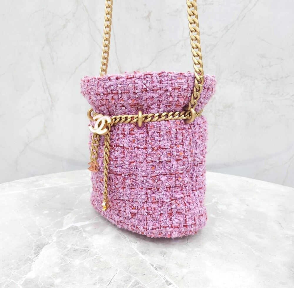샤넬 CC로고 시즌 트위드 버킷백 핑크 AS3116