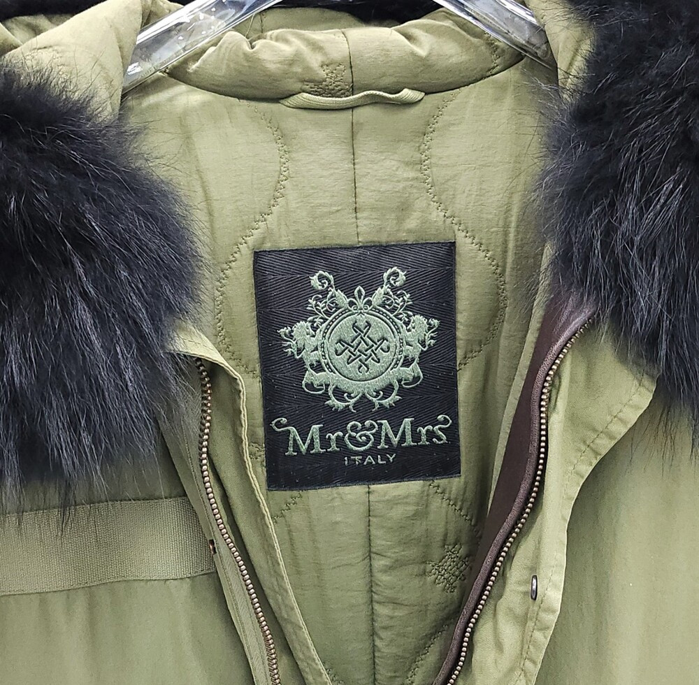 [럭스유] XS / 미스터앤미세스퍼 카키 블랙퍼 롱 야상점퍼