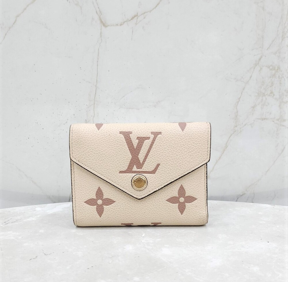 [럭스유] 루이비통 LV 앙프렝뜨 자이언트 빅토린 지갑 M80086