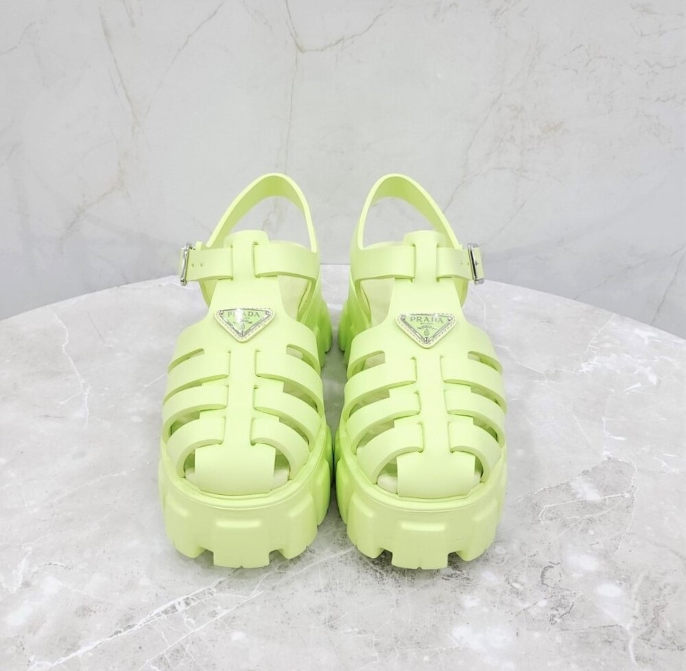 [럭스유] (새상품) 39 / 프라다 삼각로고 러버 샌들 피스타치오 그린 1X853M