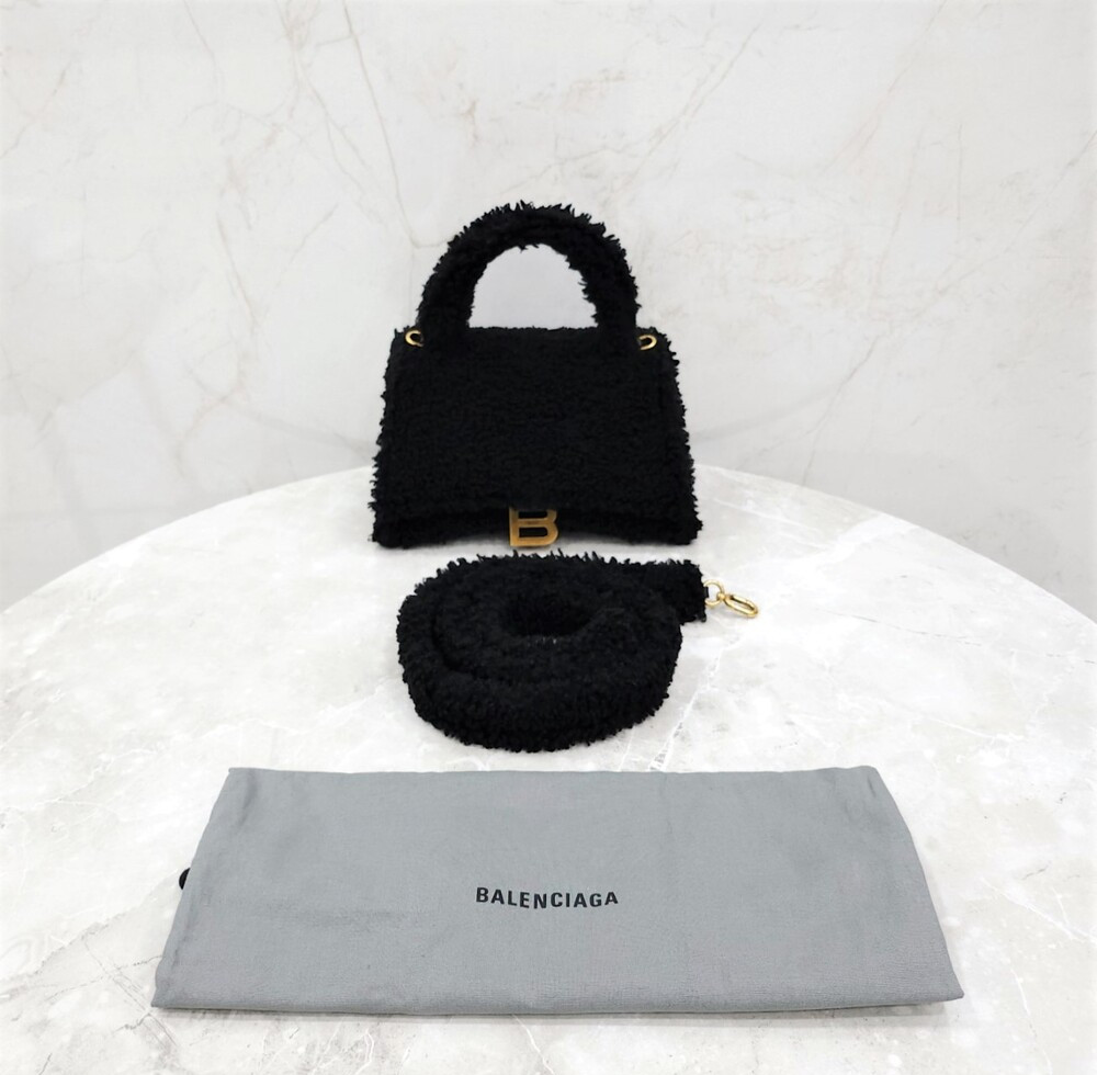 [럭스유] 발렌시아가 아워글래스 시어링 블랙 토트 숄더백 676365