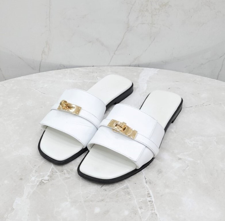 [럭스유] 37 / 에르메스 화이트 줄리아 켈리 버클 샌들 H232129Z