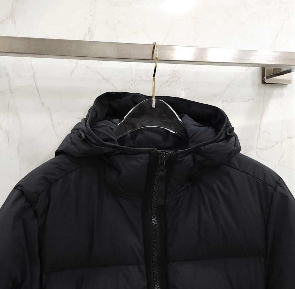 [럭스유] S / 스톤아일랜드 와펜 크링클랩스 다운 패딩 751540123