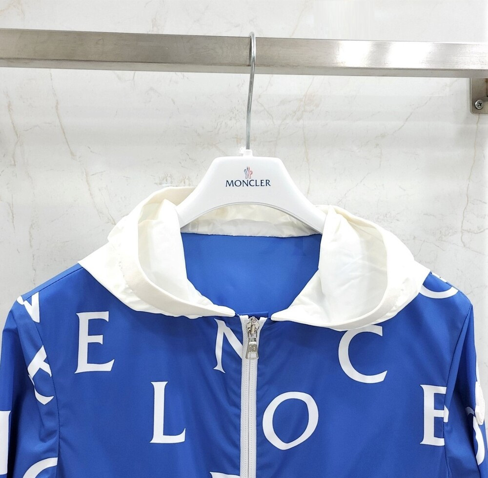 [럭스유] (새상품) 12Y / 몽클레어 키즈 로고 블루 JIRO 지로 바람막이 후드 자켓