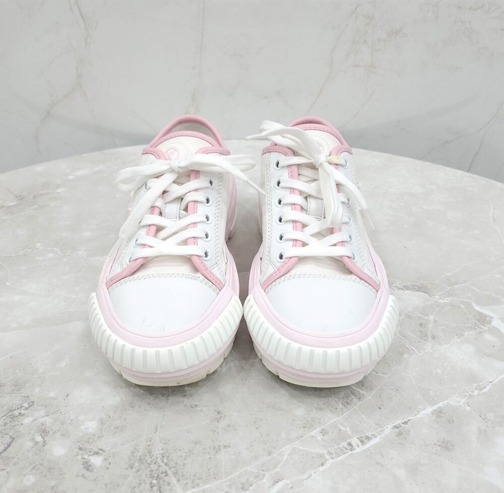 [럭스유] 35 / 루이비통 LV 스쿼드 스니커즈