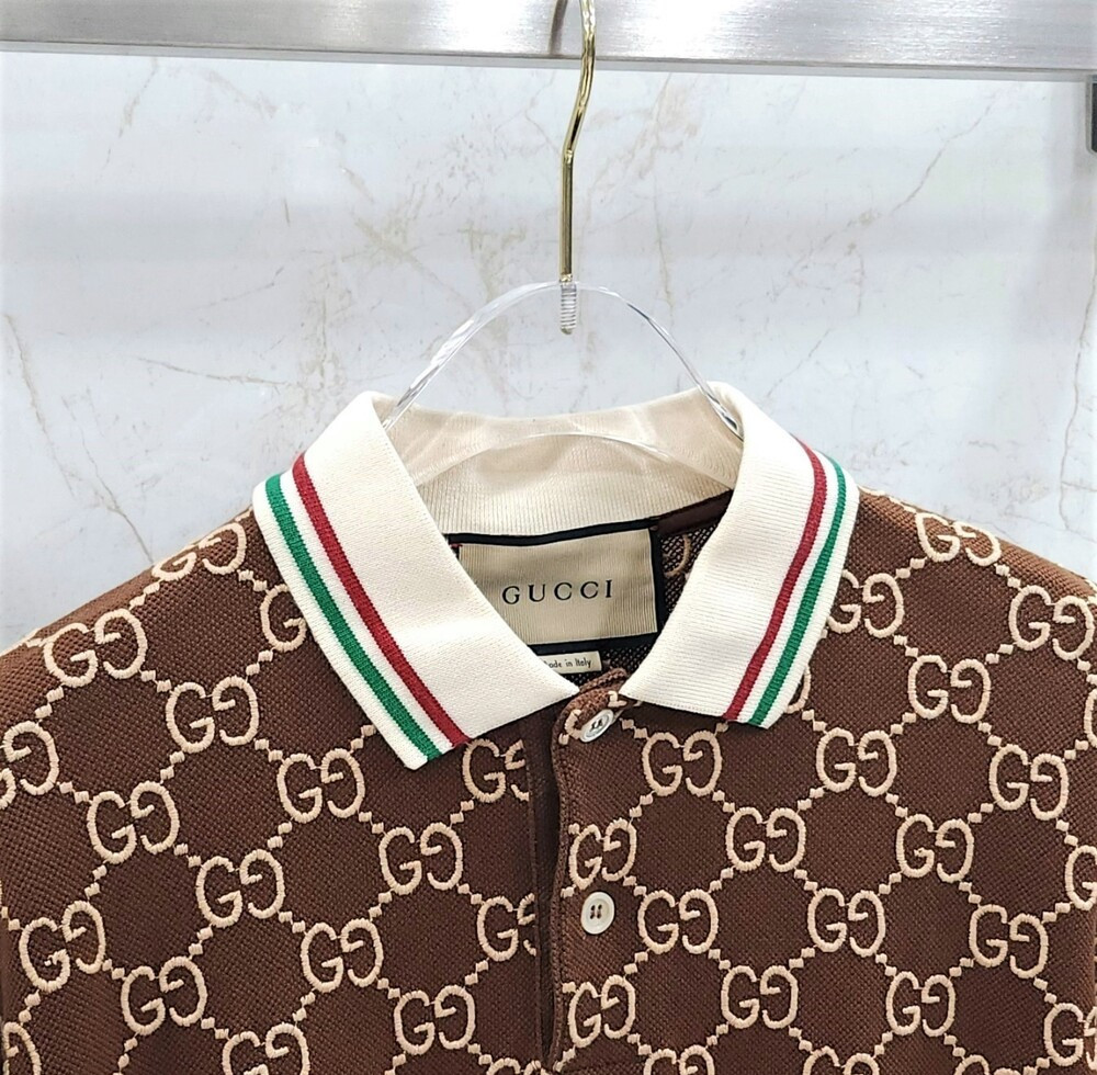 [럭스유] L / 구찌 브라운 GG 슈프림 자수 패턴 카라티