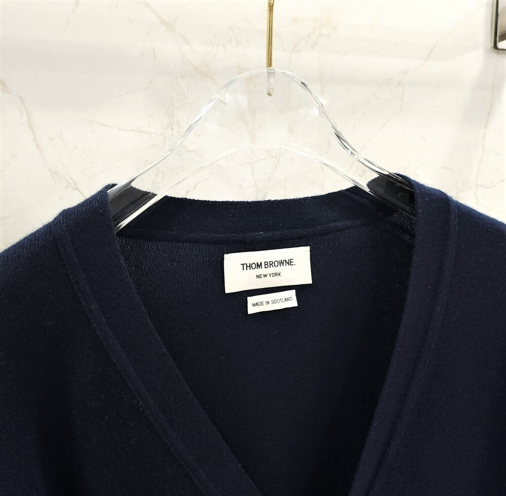 [럭스유] 2 / 톰브라운 캐시미어 네이비 사선완장 가디건