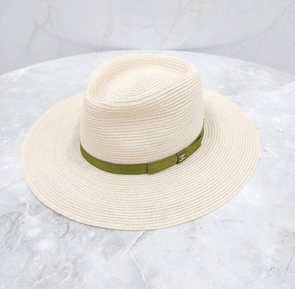 [럭스유] 샤넬 CC 로고 리본 라피아 버킷햇 S