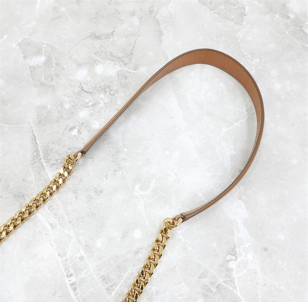 [럭스유] 버버리 TB 퀄팅 램스킨 롤라 체인백 8059514