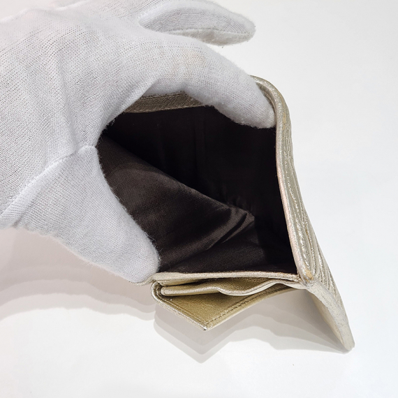 미우미우 마테라쎄 나파 실버 큐빅 반지갑 5MV204