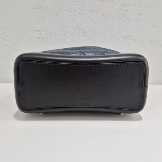 샤넬 가브리엘 카프스킨 스몰 네이비 백팩 A94485