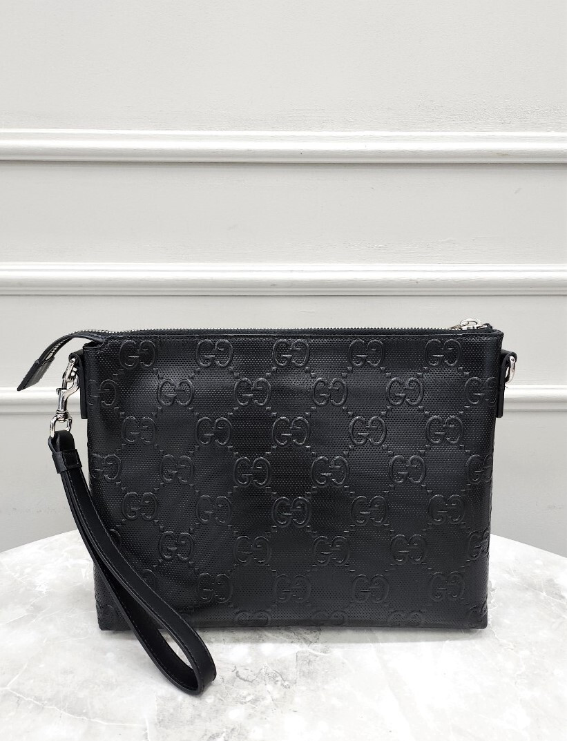[럭스유] 구찌 GG 엠보스 미디움 메신저백