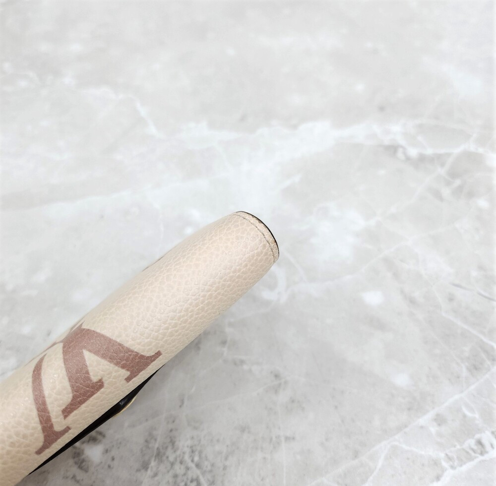 [럭스유] 루이비통 LV 앙프렝뜨 자이언트 빅토린 지갑 M80086