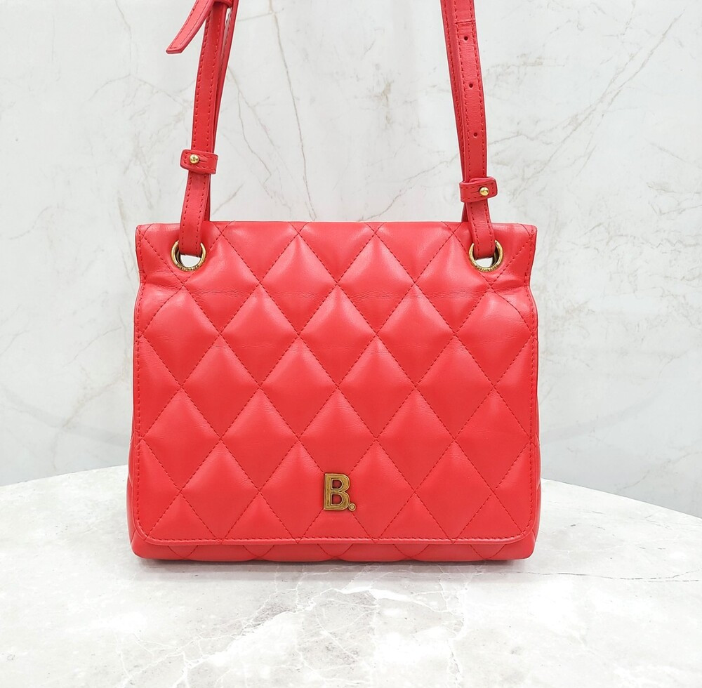 [럭스유] 발렌시아가 B 퀄팅 미디움 레더 숄더백