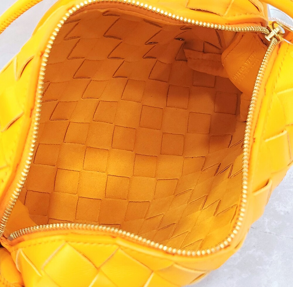 [럭스유] 보테가베네타 스몰 루프 카메라백