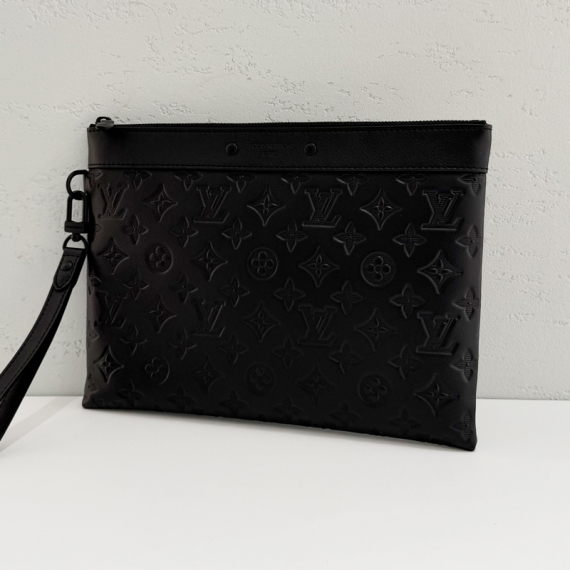 루이비통 앙프렝뜨 포쉐트 투고 클러치백 내장칩 M81570 전시상품급