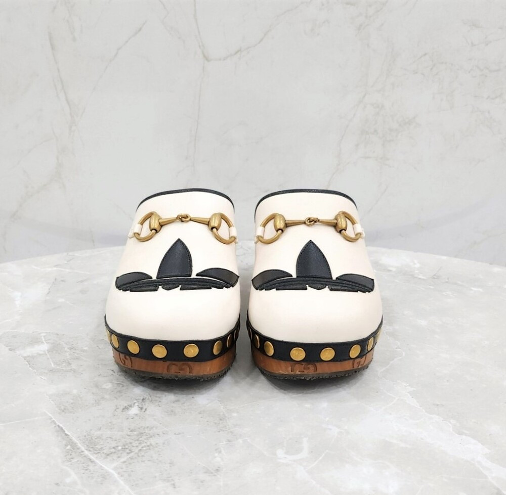 [럭스유] 36.5 / 구찌 X 아디다스 GG 레더 클로그 뮬 702218