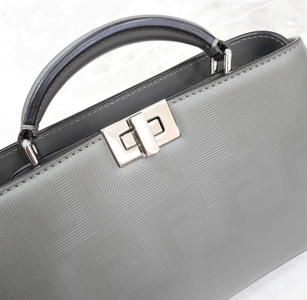 [럭스유] 펜디 아이씨유 X-Cross 피카부 토트 숄더백 7VZ582