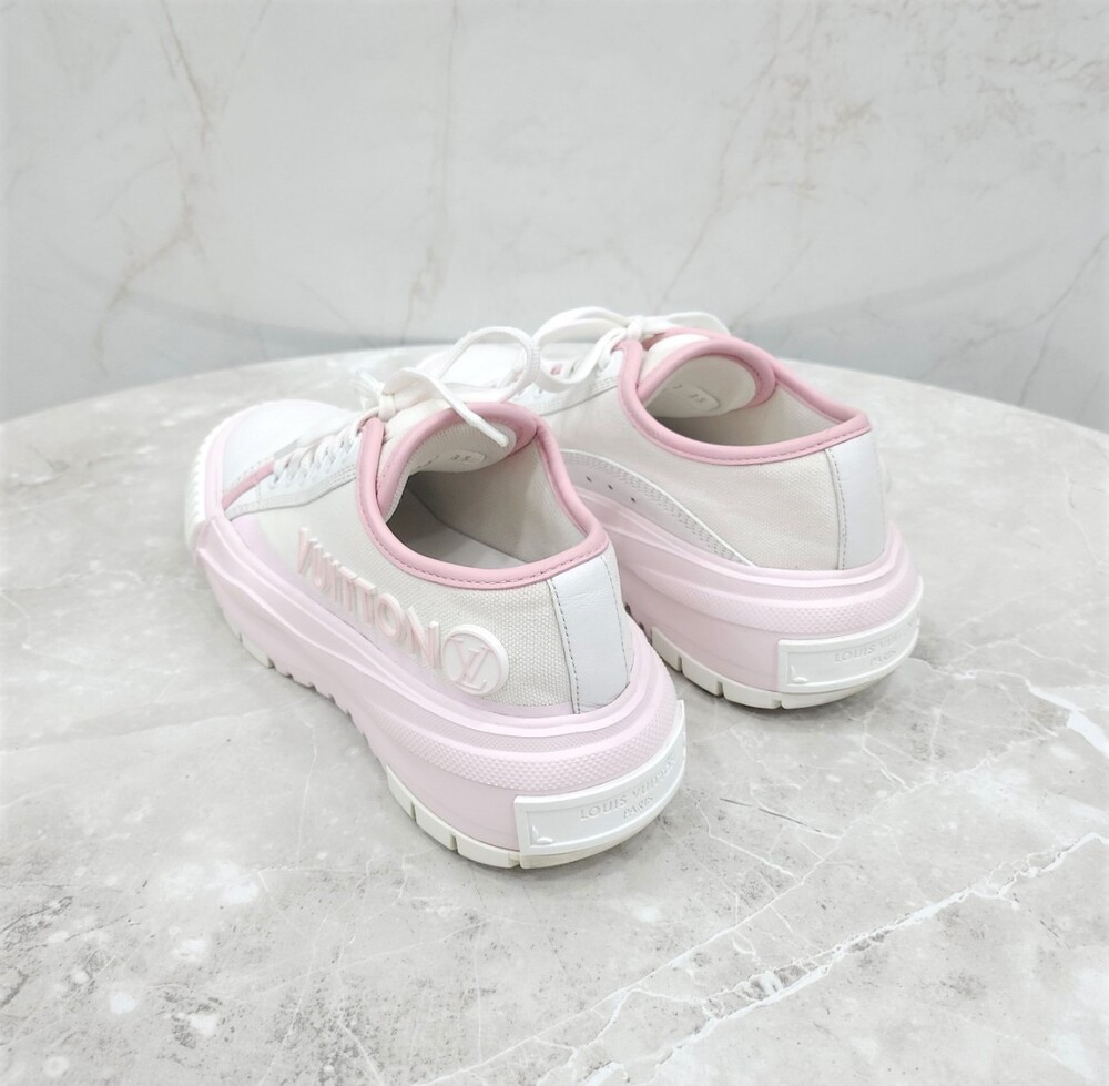 [럭스유] 35 / 루이비통 LV 스쿼드 스니커즈