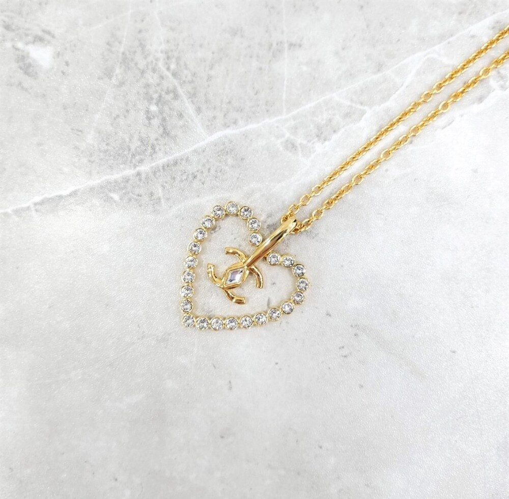 [럭스유] (새상품) 샤넬 CC로고 크리스탈 하트 목걸이 AB9922