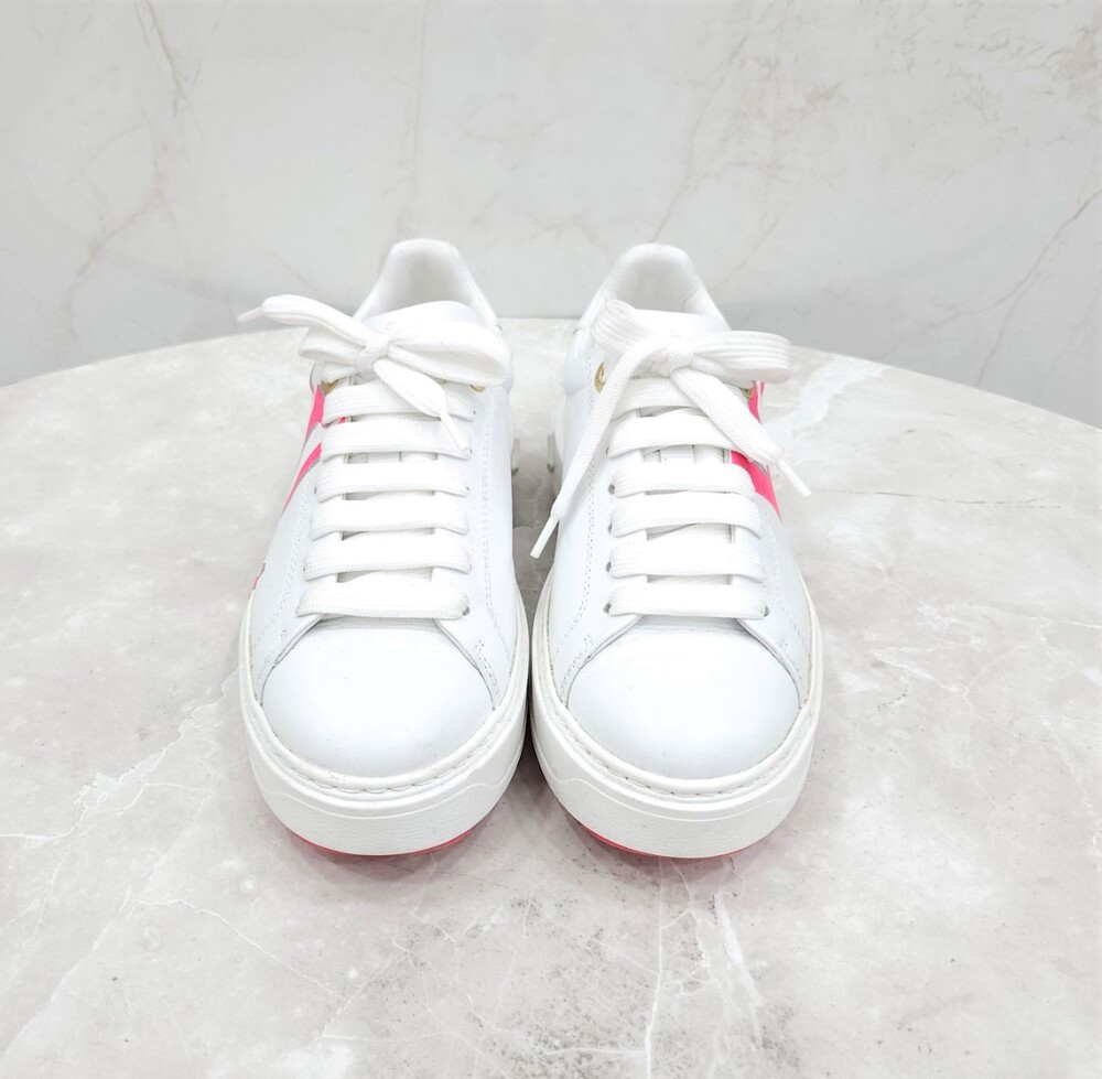 [럭스유] 37.5 / 루이비통 LV 핑크 로고 타임아웃 스니커즈