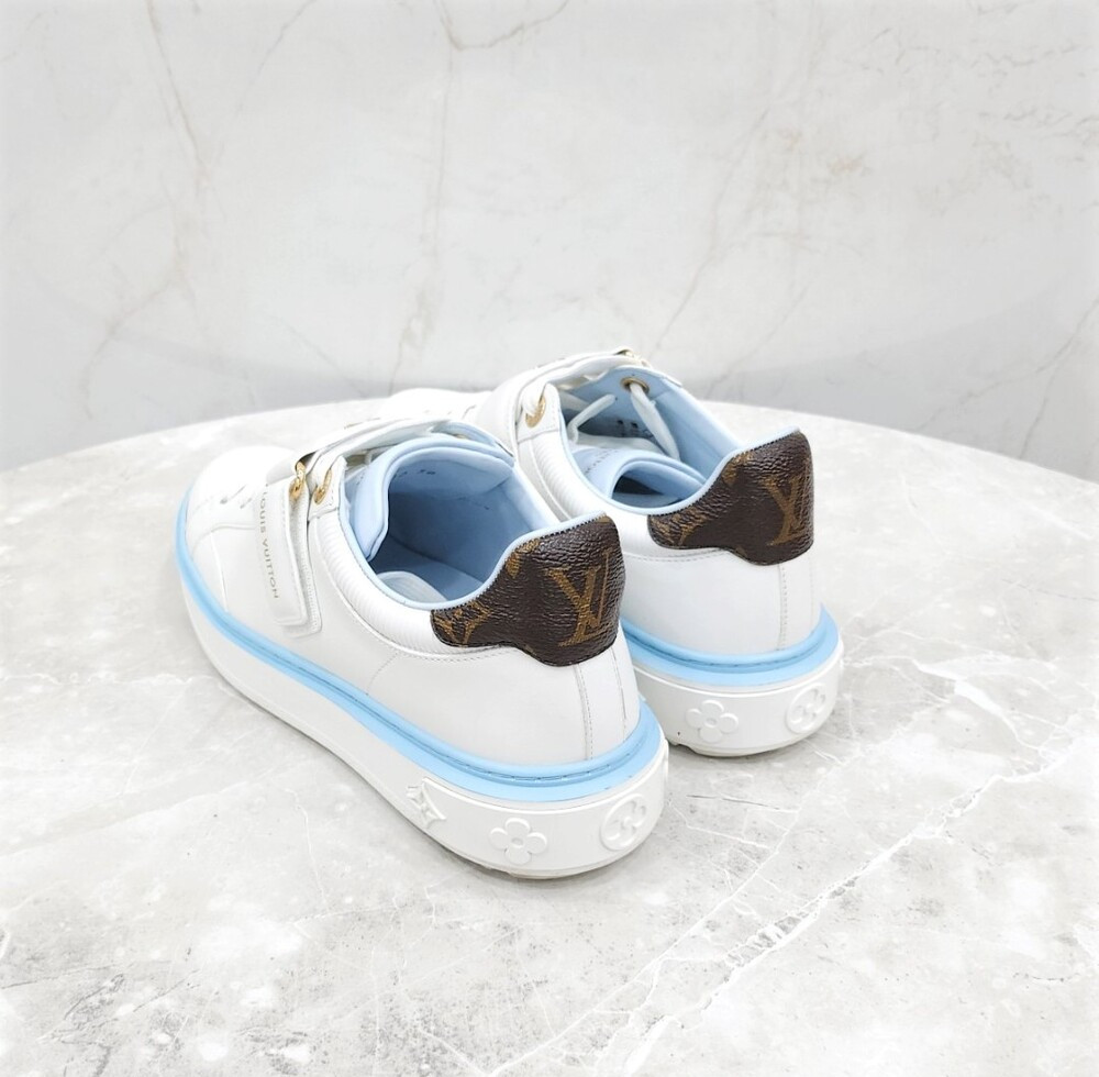 [럭스유] 38 / 루이비통 LV 타임아웃 스니커즈