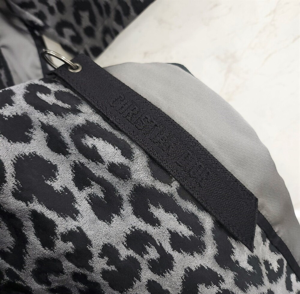 [럭스유] 36 / 디올 레오파드 아노락 원피스