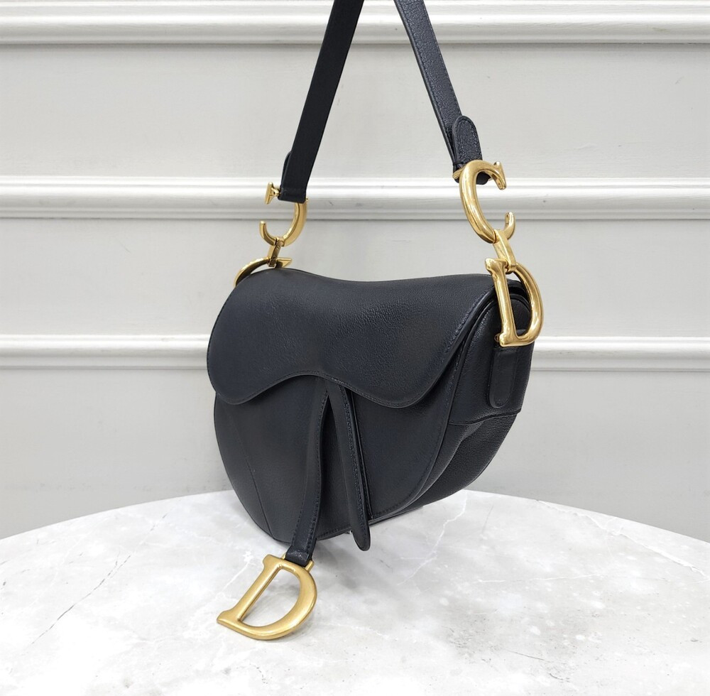 [럭스유] 디올 블랙 레더 새들 스트랩 백