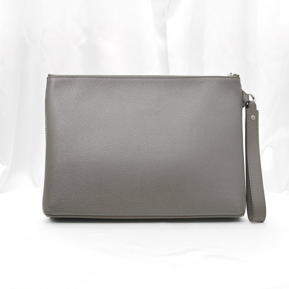 Louis Vuitton(루이비통) M81735 카키 레더 테이크 오프 아이패드 파우치 클러치