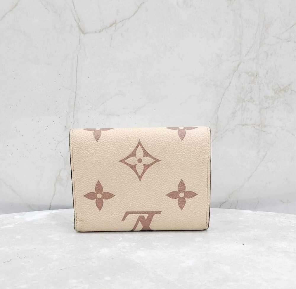 [럭스유] 루이비통 LV 앙프렝뜨 자이언트 빅토린 지갑 M80086