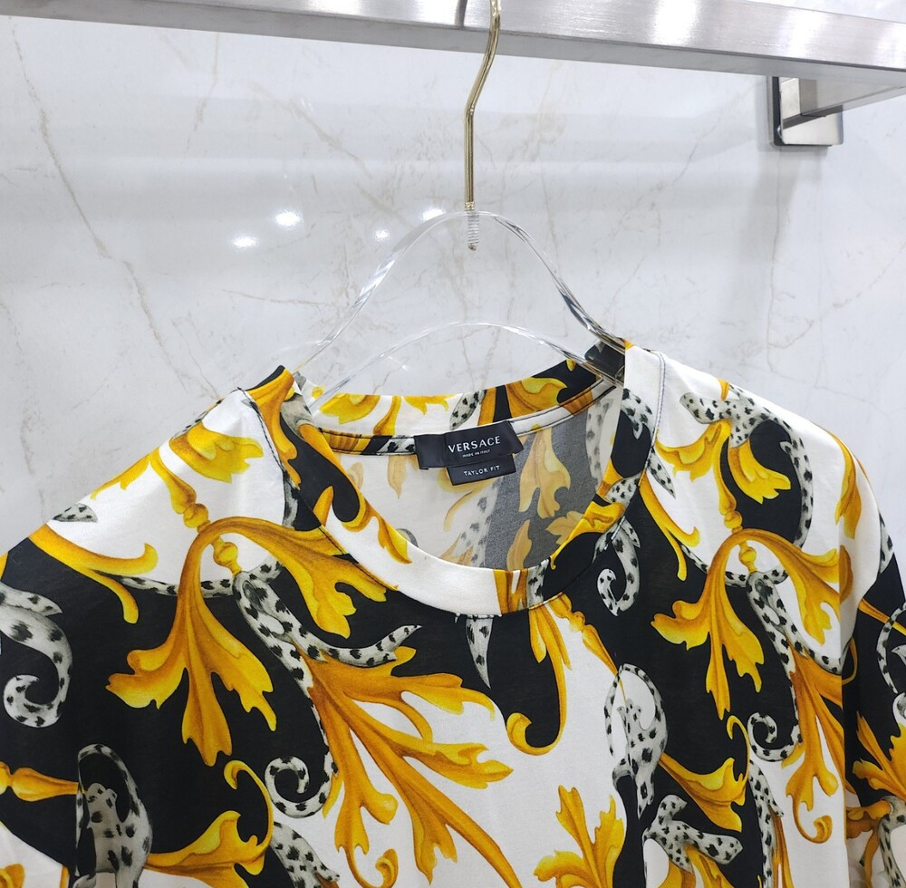 [럭스유] (새상품) L / 베르사체 메두사 르네상스 로고 반팔 티셔츠