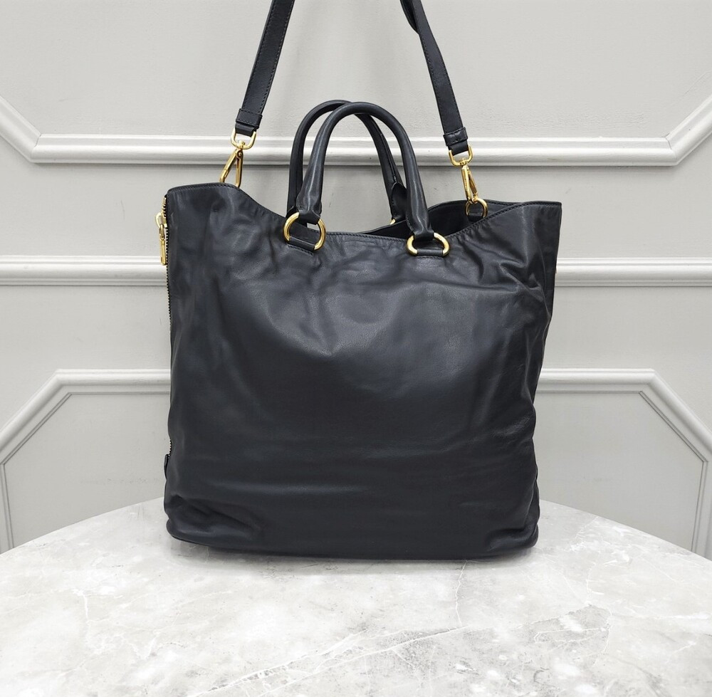 [럭스유] 프라다 소프트 카프 쇼퍼백