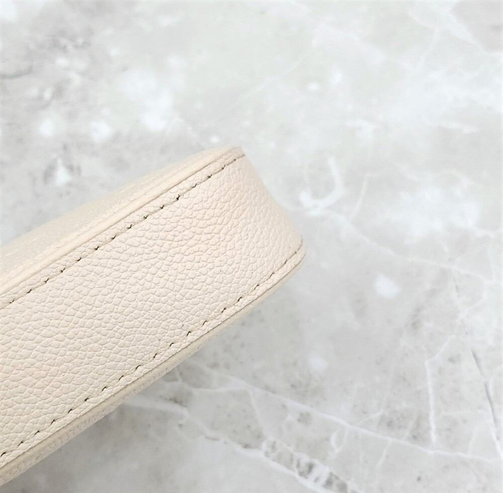 [럭스유] 루이비통 이지 파우치 온 스트랩 숄더백 M81066