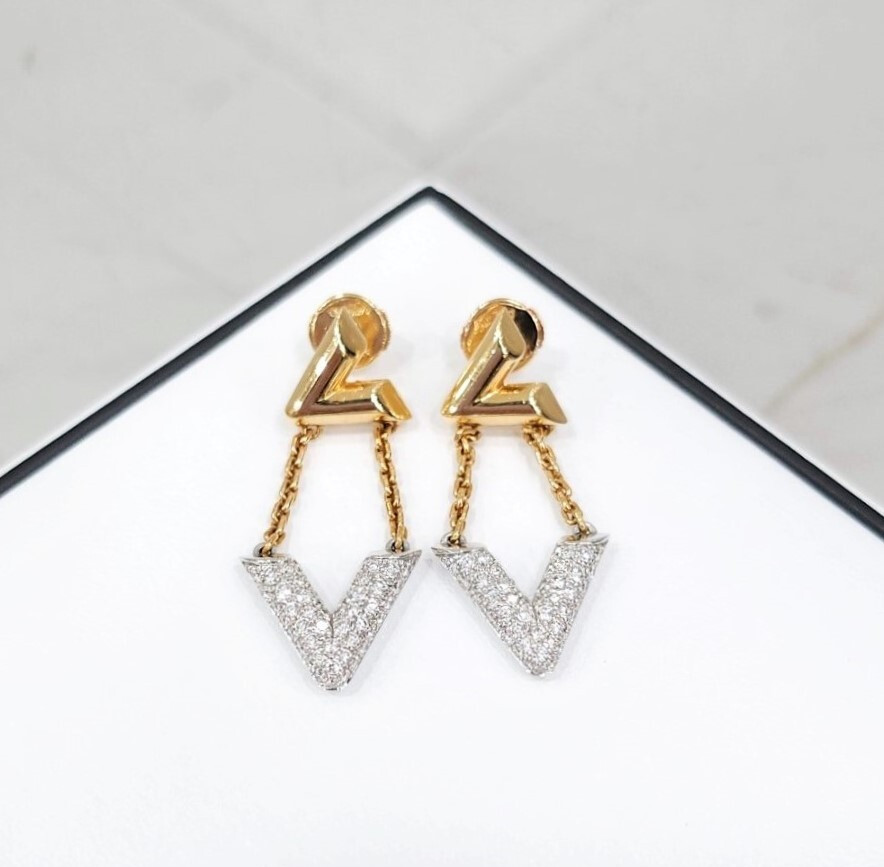 [럭스유] 루이비통 LV 다이아 볼트 귀걸이 Q96973