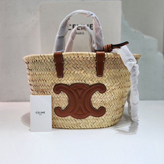 셀린느 트리옹프 파니에 라탄 토트백 새상품 194002