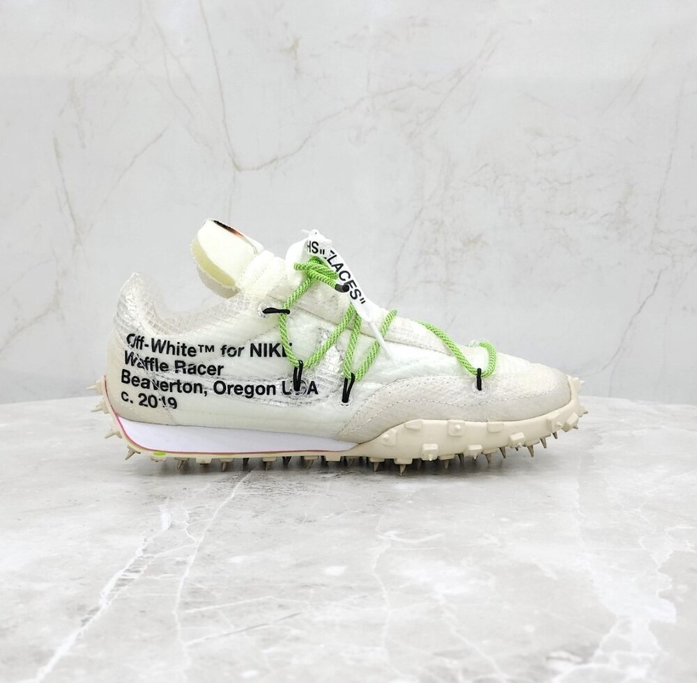 [럭스유] 235 / 오프화이트 X 나이키 와플 레이서